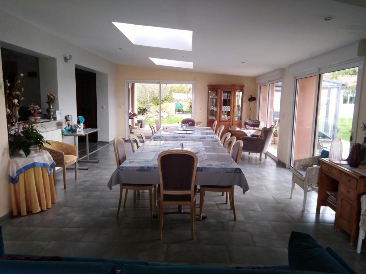 Chambre D'Hotes Du Bois Joli Mesnard-la-Barotière Zewnętrze zdjęcie